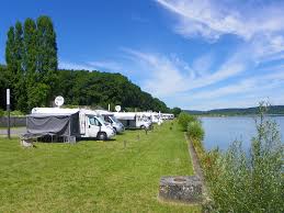 Aire camping-car  Mesnil-sous-Jumiges (76480) - Photo 1